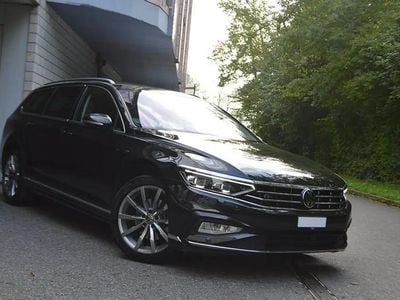 Gebraucht VW Passat Elegance 200 PS (147 kW) 2025 Schwarz Kombi