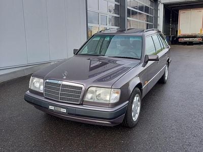 Gebraucht 1991 Mercedes E230 | CHF 10’800