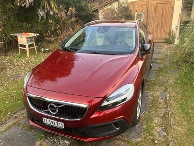 Gebraucht 2016 Volvo V40 CC Momentum Kombi | CHF 19’500