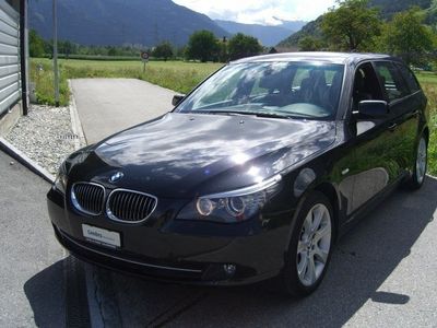 Gebraucht BMW 530 Comfort Edition 235 PS (172 kW) 2009 Schwarz, met. Kombi
