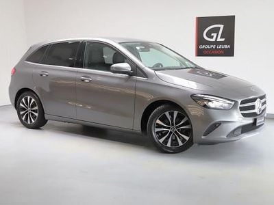 Gebraucht Mercedes B180 Style 136 PS (100 kW) 2021 Grau Van / Kleinbus
