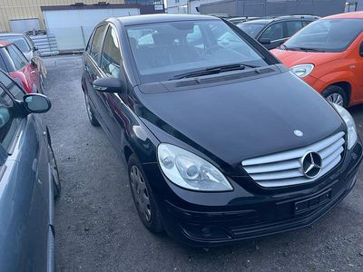 Gebraucht 2006 Mercedes B200 Van / Kleinbus | CHF 1’300