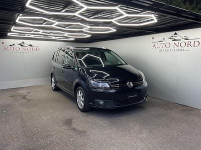 Gebraucht 2015 VW Touran Comfortline Van / Kleinbus | CHF 9’900 (Etwas zu teuer)