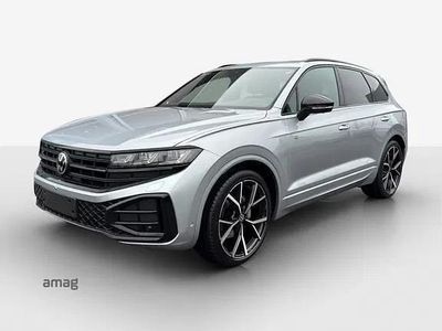 Neu VW Touareg Edition 286 PS (210 kW) 2026 Oyster silver metallic SUV
