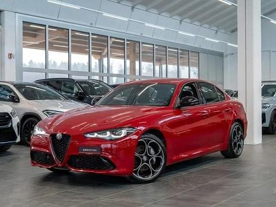Gebraucht Alfa Romeo Giulia Sprint Sprint 280 PS (205 kW) 2026 Rot Coupé