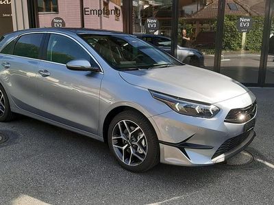 Grau Neu 2025 Kia Ceed Kleinwagen | CHF 30’510 (Fairer Preis)