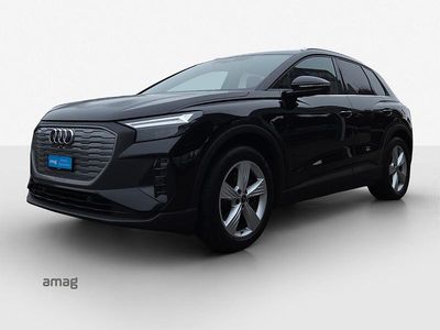 Gebraucht Audi Q4 e-tron Ambiente 150 kW (204 PS) 2022 Mythosschwarz metallic SUV