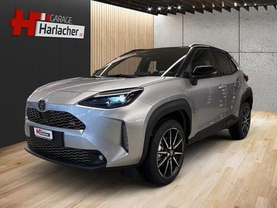 Neu Toyota Yaris Cross Sport 131 PS (96 kW) 2026 Silber SUV