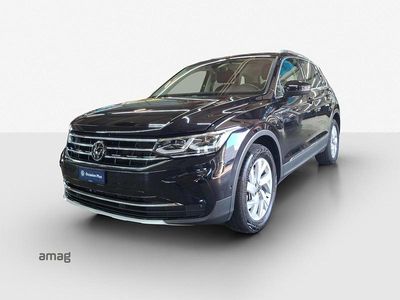Deep black nacré Gebraucht 2023 VW Tiguan Elegance SUV | CHF 38’990 (Fairer Preis)