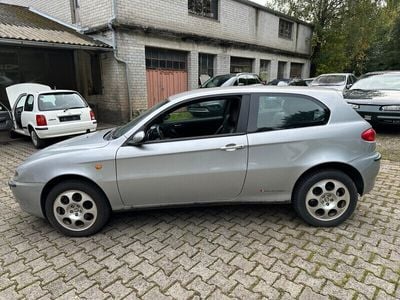 Gebraucht 2004 Alfa Romeo 147 Distinctive Kleinwagen | CHF 300