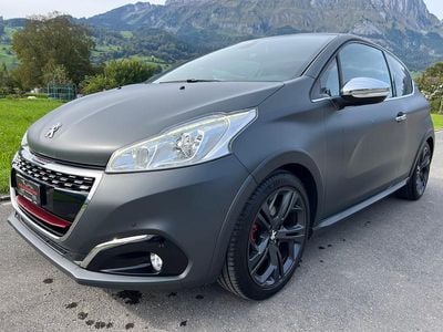 Gebraucht 2016 Peugeot 208 GTi Kleinwagen | CHF 10’700 (Etwas zu teuer)