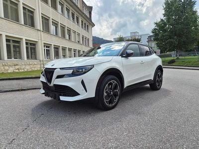 Neu Alfa Romeo GT Junior 146 PS (107 kW) 2025 Kombi