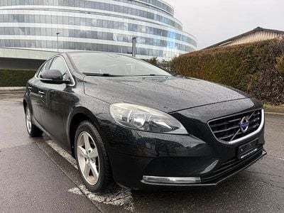 Gebraucht Volvo V40 Momentum 115 PS (84 kW) 2015
