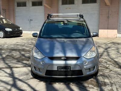 Gebraucht 2006 Ford S-MAX Ambiente Van / Kleinbus | CHF 1’300