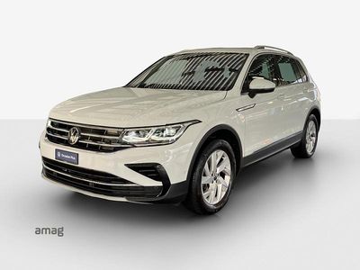 Gebraucht VW Tiguan Elegance 200 PS (147 kW) 2023 Pure white uni SUV