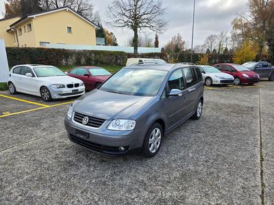 Gebraucht 2005 VW Touran Highline Van / Kleinbus | CHF 3’300 (Teuer)