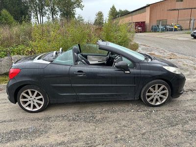 Gebraucht 2008 Peugeot 207 CC Sport Cabrio | CHF 500 (Etwas zu teuer)
