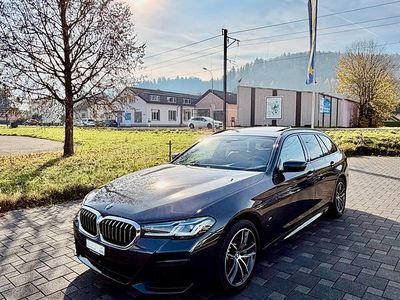 Gebraucht BMW 530 M Sport 252 PS (185 kW) 2021 Kombi