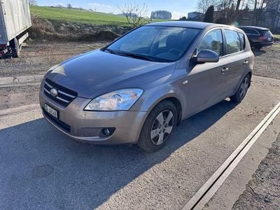 Gebraucht 2008 Kia Ceed Kleinwagen | CHF 1’200 (Fairer Preis)
