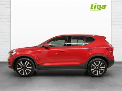 Rot Gebraucht 2021 Volvo XC40 Momentum SUV | CHF 24’700 (Fairer Preis)