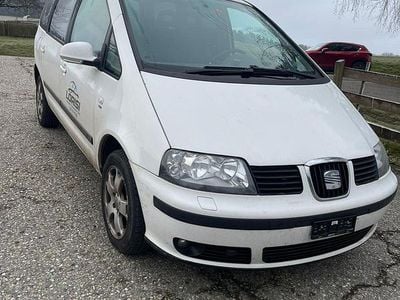 Gebraucht 2010 Seat Alhambra Ecomotive Van / Kleinbus | CHF 2’990 (Fairer Preis)