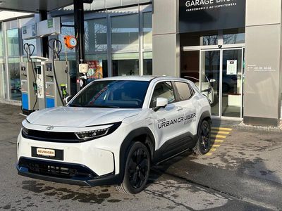 Neu Toyota Urban Cruiser Premium 127 kW (174 PS) 2025 Weiss SUV