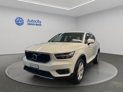 Weiss Gebraucht 2020 Volvo XC40 Momentum SUV | CHF 33’499 (Etwas zu teuer)