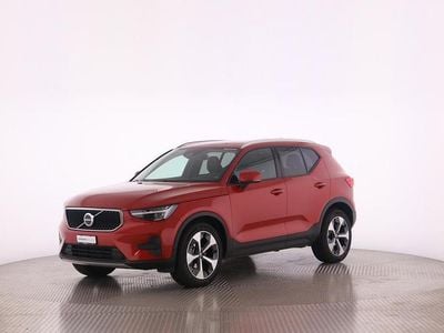 Rot Gebraucht 2023 Volvo XC40 Core SUV | CHF 36’900 (Etwas zu teuer)