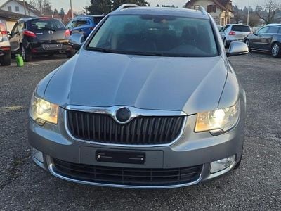 Gebraucht Skoda Superb Elegance 140 PS (102 kW) 2010 Kombi
