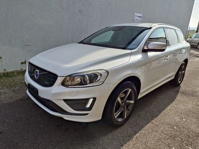 Gebraucht 2015 Volvo XC60 R-Design Kinetic SUV | CHF 11’900 (Etwas zu teuer)