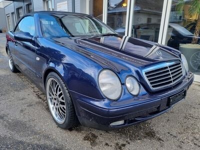 Gebraucht Mercedes CLK320 218 PS (160 kW) 1999 Blau Cabrio