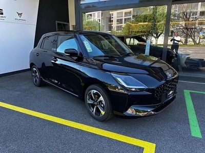 Gebraucht Suzuki Swift 82 PS (60 kW) 2024 Rot Kleinwagen