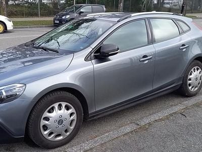 Gebraucht 2015 Volvo V40 CC Momentum Kombi | CHF 13’500