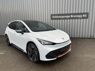 Weiss Neu 2025 Cupra Born e-Boost Kleinwagen | CHF 42’550 (Etwas zu teuer)
