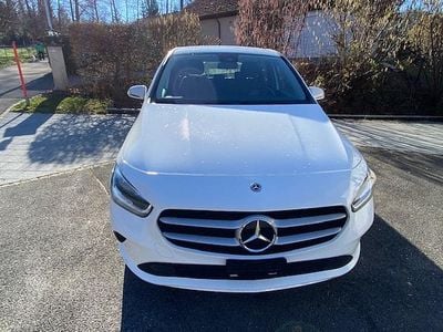 Gebraucht Mercedes B200 150 PS (110 kW) 2021 Van / Kleinbus