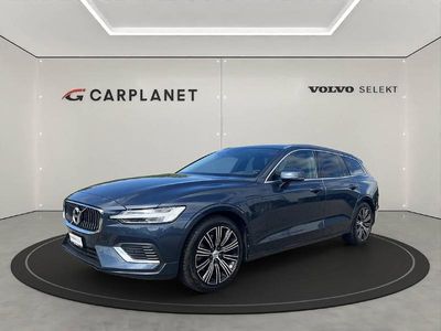 Blau Gebraucht 2020 Volvo V60 Inscription Kombi | CHF 35’800 (Etwas zu teuer)