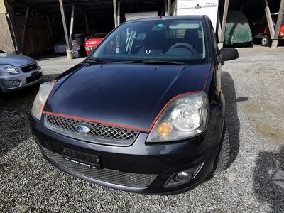 Gebraucht Ford Fiesta 101 PS (74 kW) 2006 Kleinwagen