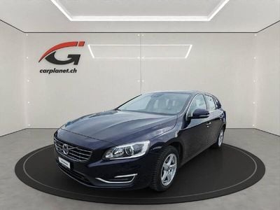 Gebraucht Volvo V60 Summum 190 PS (139 kW) 2017 Blau Kombi