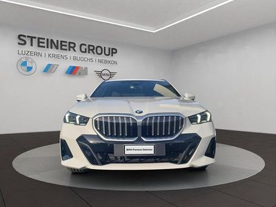 Gebraucht BMW 520 M Sport 197 PS (144 kW) 2025 Weiss Kombi
