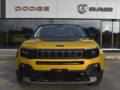 Gelb Gebraucht 2023 Jeep Avenger EV Summit SUV | CHF 27’800 (Fairer Preis)