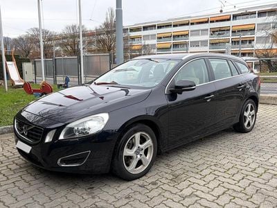 Gebraucht 2012 Volvo V60 Summum Kombi | CHF 5’900