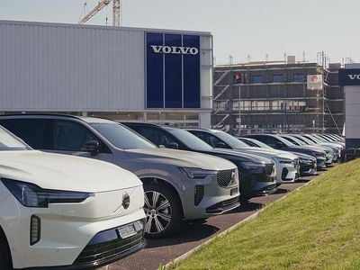 Gebraucht 2021 Volvo XC40 Momentum SUV | CHF 30’900 (Teuer)