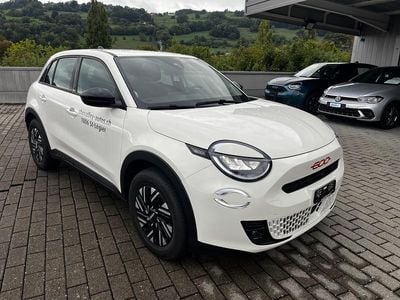 Gebraucht 2023 Fiat 600E Red | CHF 26’000 (Guter Preis)