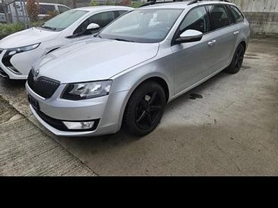 Gebraucht Skoda Octavia Ambition 150 PS (110 kW) 2015 Kleinwagen