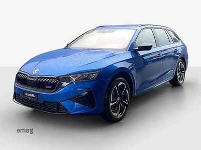 Race blau, metallic Gebraucht 2025 Skoda Octavia RS Kombi | CHF 57’399 (Teuer)