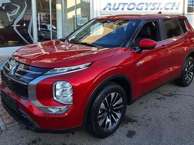 Neu Mitsubishi Outlander P-HEV Invite 306 PS (225 kW) 2026 Rot Kombi