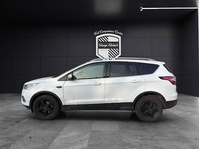 Weiss Gebraucht 2017 Ford Kuga Titanium SUV | CHF 13’500 (Teuer)