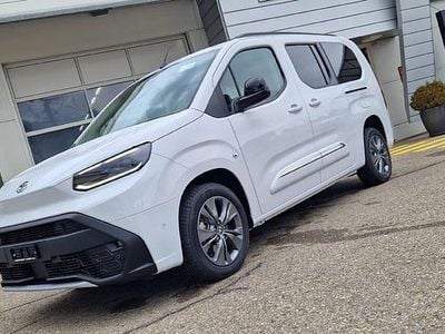 Gebraucht 2024 Toyota Proace Verso City Kombi | CHF 41’900 (Etwas zu teuer)