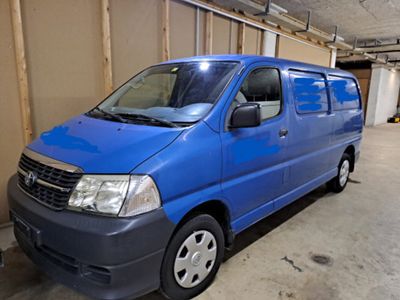 gebraucht Toyota HiAce D-4D Van LWB