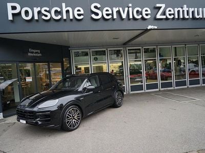 Gebraucht 2024 Porsche Cayenne Turbo E-Hybrid SUV | CHF 178’500 (Fairer Preis)